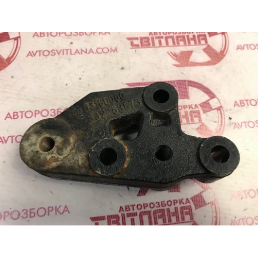 Кронштейн двигуна Opel Combo 1.7 CDTI 2001-2011 13160000